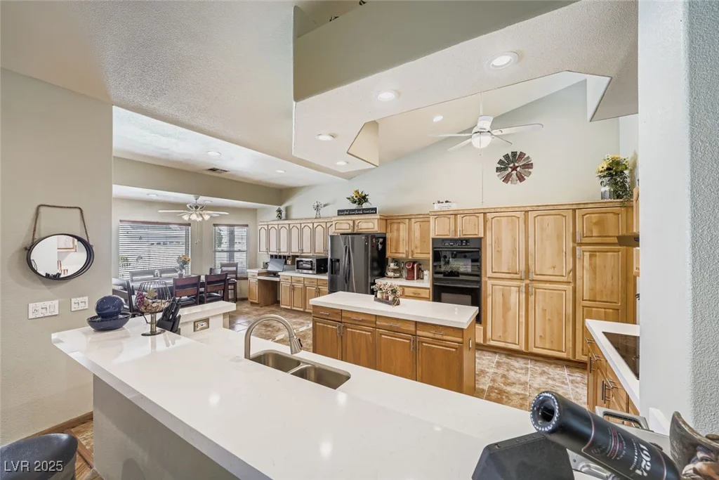 8640 Horse, Las Vegas, NV 89143