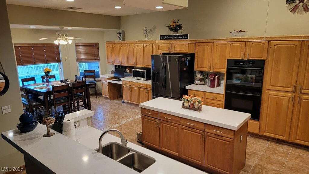 8640 Horse, Las Vegas, NV 89143