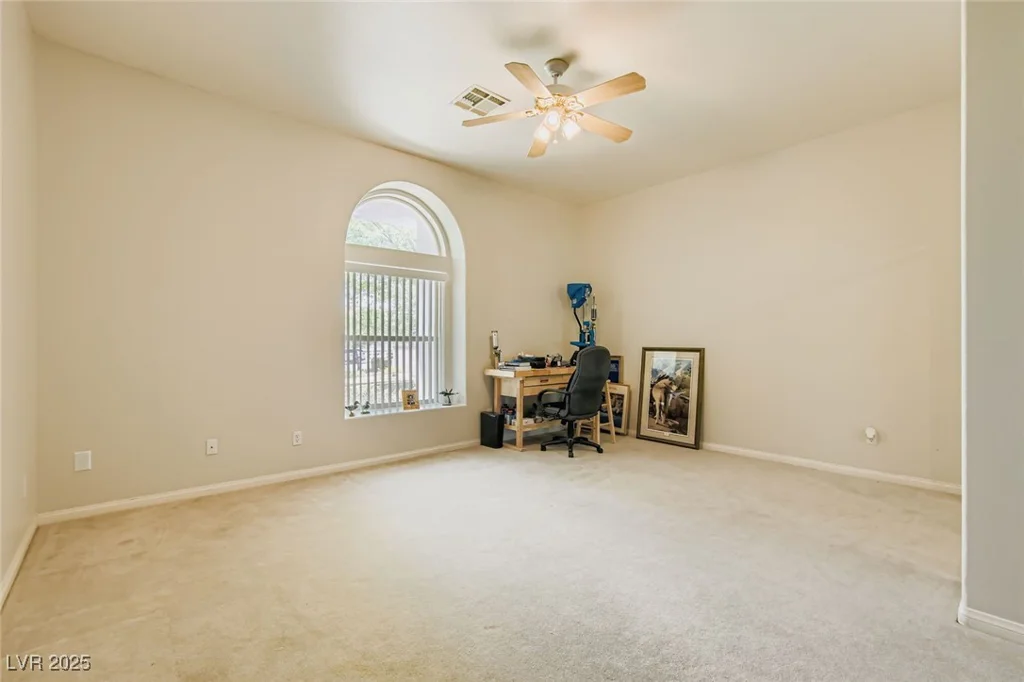 8640 Horse, Las Vegas, NV 89143