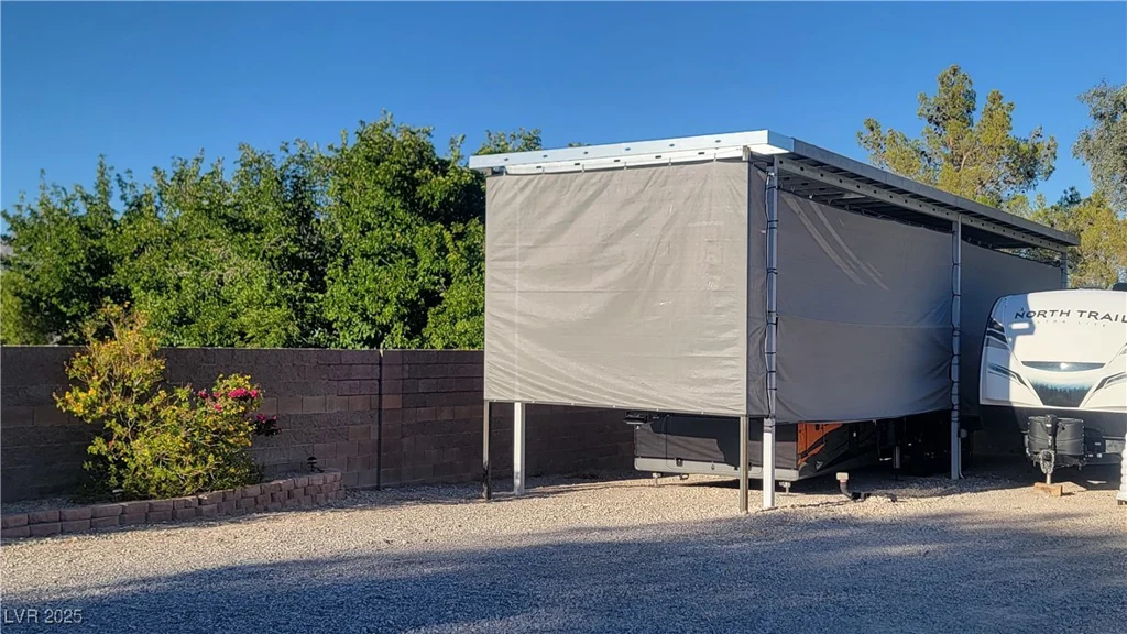 8640 Horse, Las Vegas, NV 89143