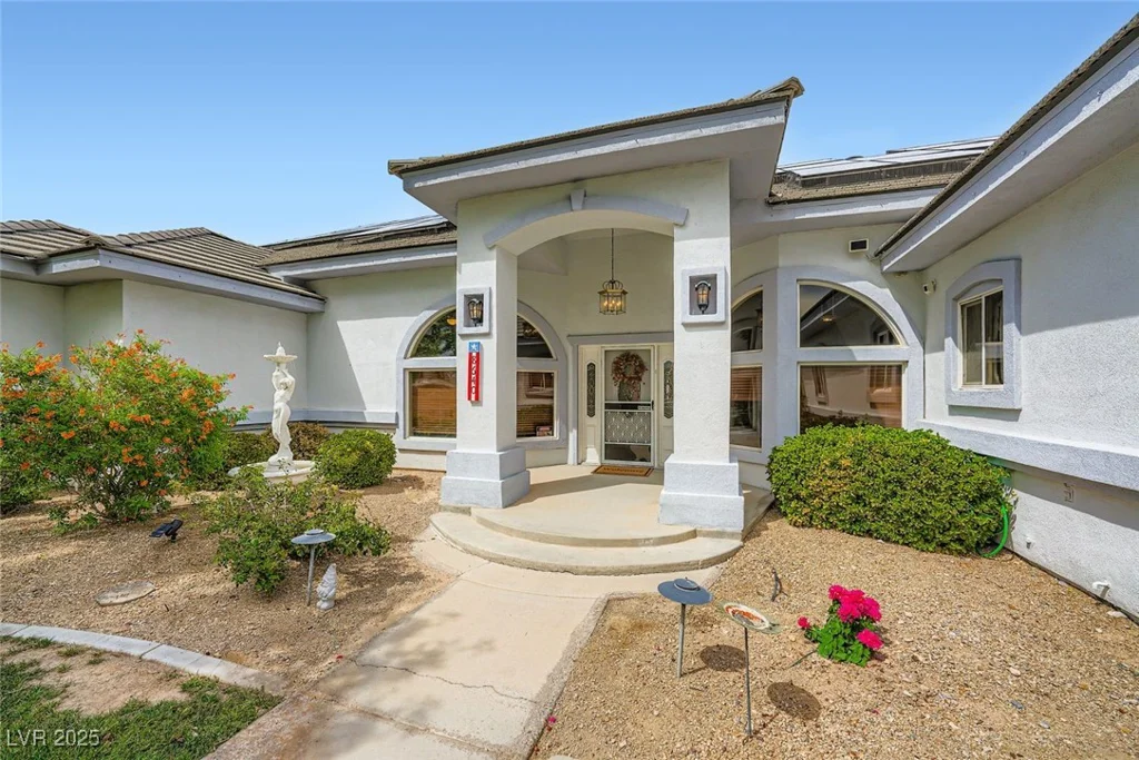 8640 Horse, Las Vegas, NV 89143