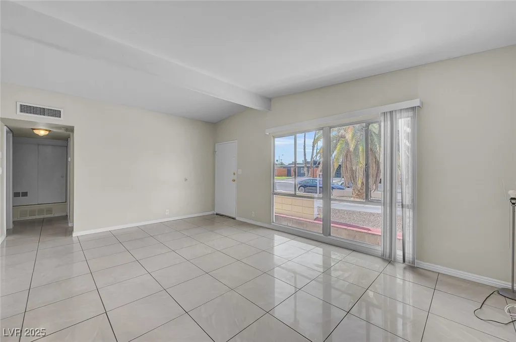 1597 Capistrano, Las Vegas, NV 89169