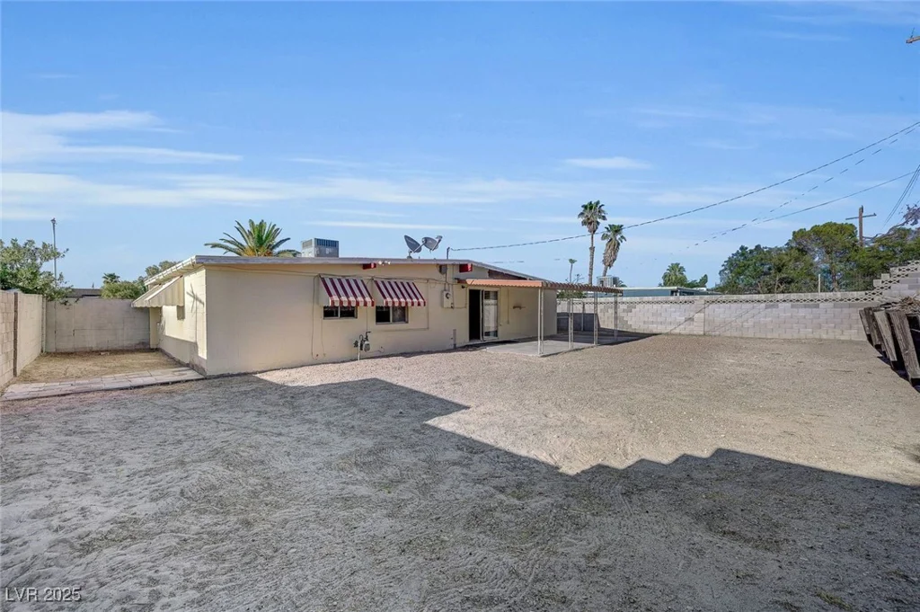 1597 Capistrano, Las Vegas, NV 89169