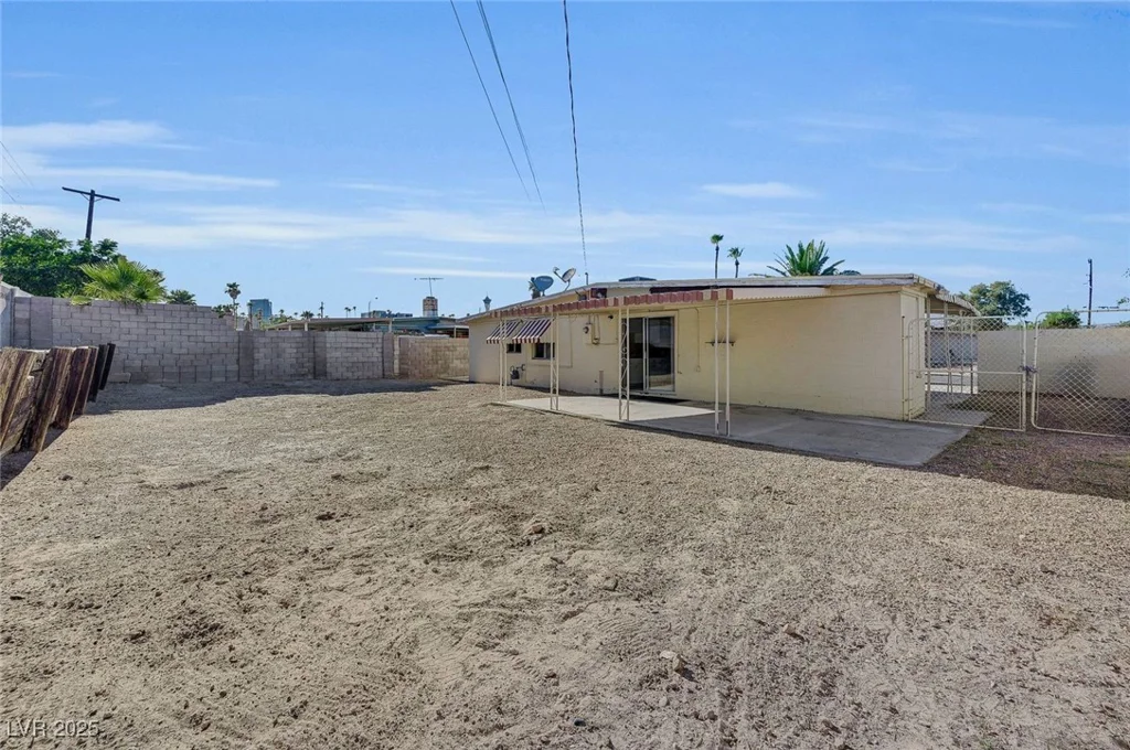 1597 Capistrano, Las Vegas, NV 89169