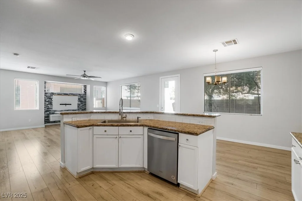 6768 Pastel Camellia, Las Vegas, NV 89148
