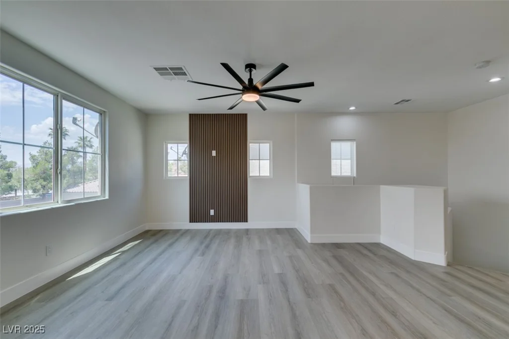 6158 Calm Breeze, Las Vegas, NV 89108