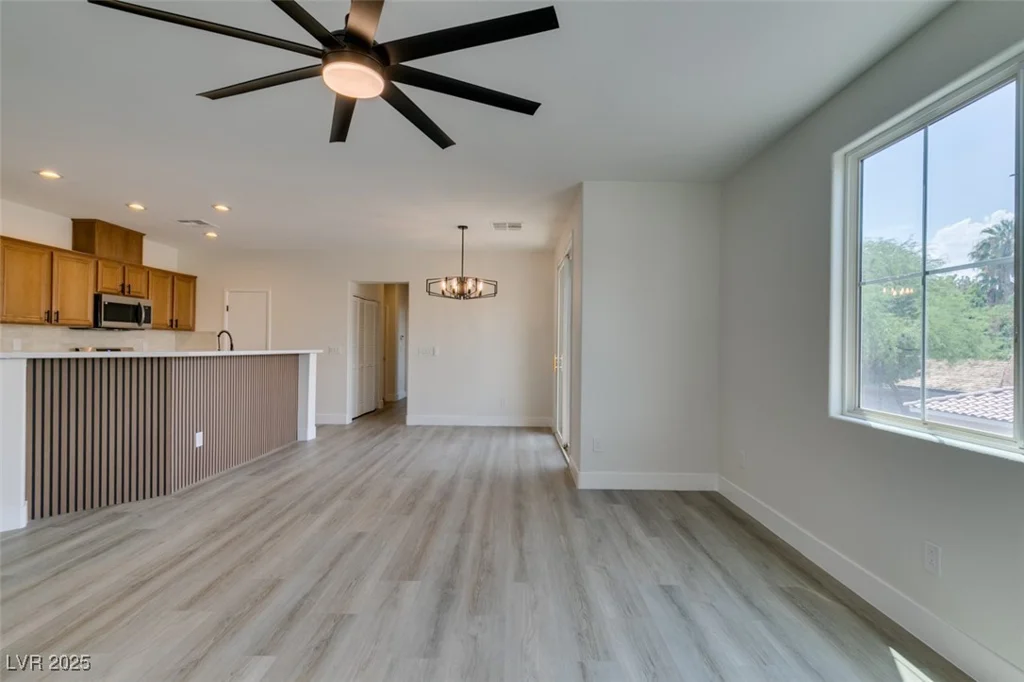 6158 Calm Breeze, Las Vegas, NV 89108