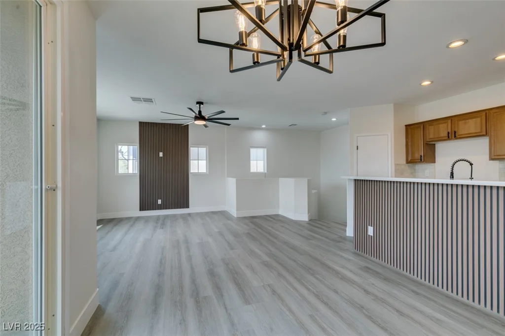 6158 Calm Breeze, Las Vegas, NV 89108