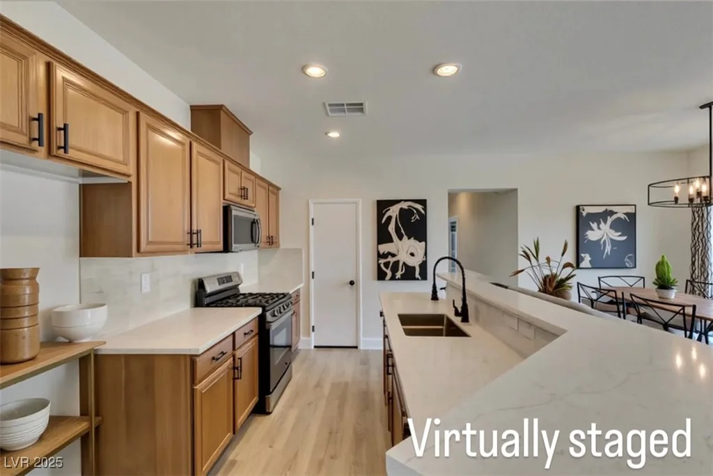 6158 Calm Breeze, Las Vegas, NV 89108
