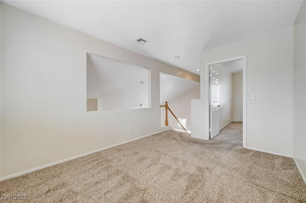 6670 Montezuma Castle, North Las Vegas, NV 89084