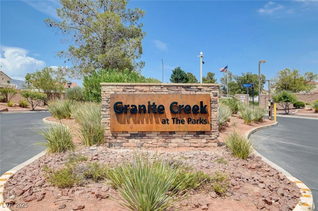 6670 Montezuma Castle, North Las Vegas, NV 89084