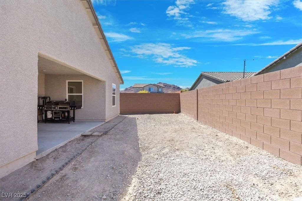 455 Desoto Falls, Indian Springs, NV 89018