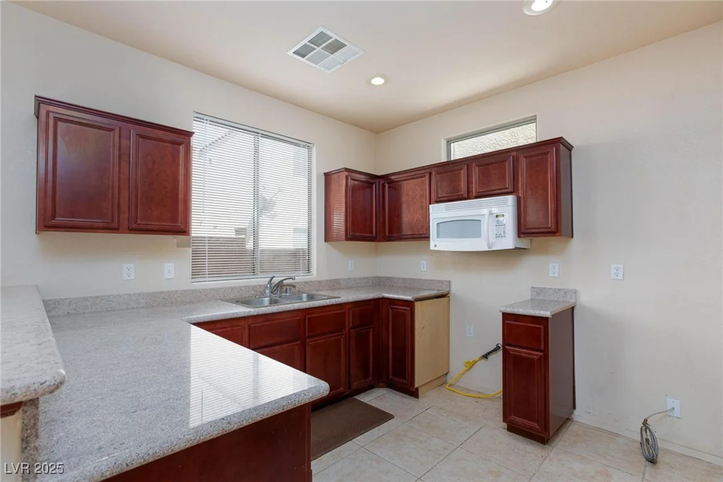 9748 Villa Lorena, Las Vegas, NV 89147