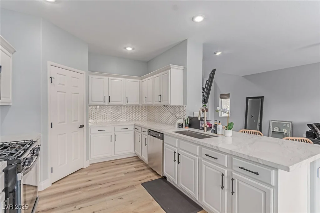 8355 Gardena Hills, Las Vegas, NV 89178