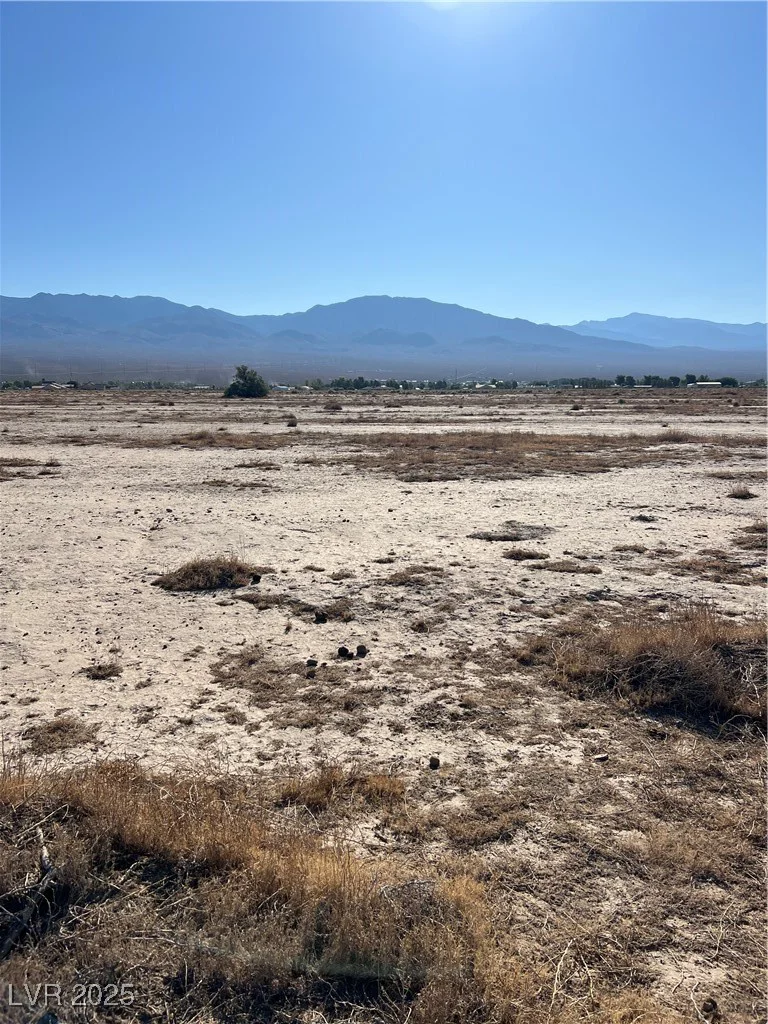 5811 Hewitt, Pahrump, NV 89060