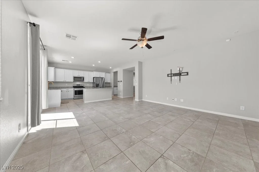 7726 Candle Rock, North Las Vegas, NV 89084