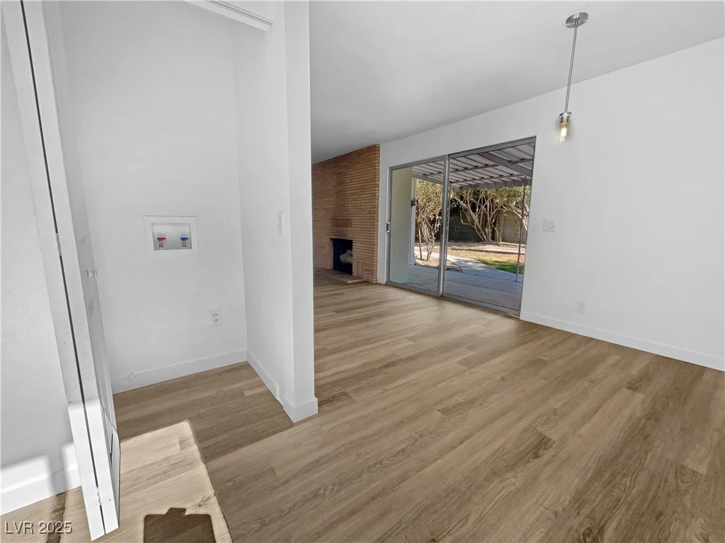 4201 Las Lomas, Las Vegas, NV 89102