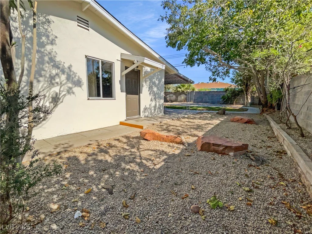 4201 Las Lomas, Las Vegas, NV 89102