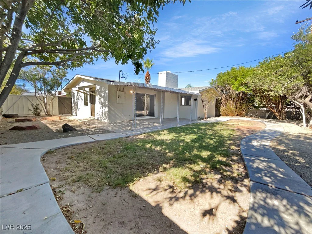 4201 Las Lomas, Las Vegas, NV 89102