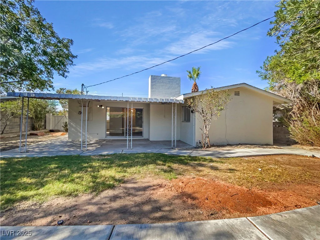 4201 Las Lomas, Las Vegas, NV 89102