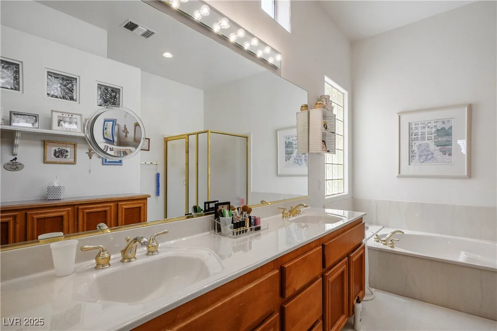 10817 Heritage Hills, Las Vegas, NV 89134