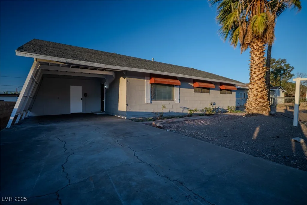 211 Nebraska, Henderson, NV 89015