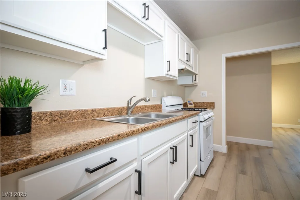 211 Nebraska, Henderson, NV 89015