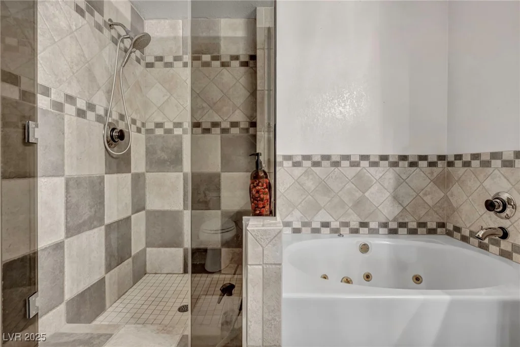 6954 Emerald Springs, Las Vegas, NV 89113