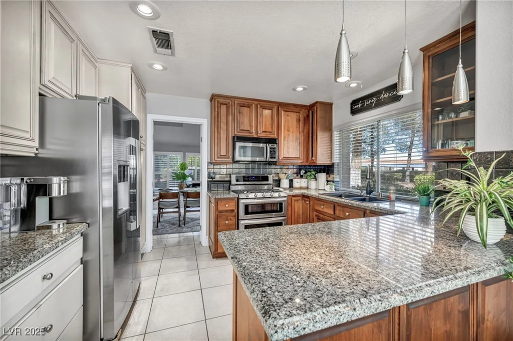 6954 Emerald Springs, Las Vegas, NV 89113