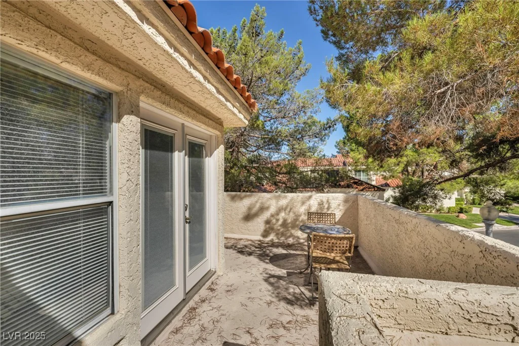 6954 Emerald Springs, Las Vegas, NV 89113