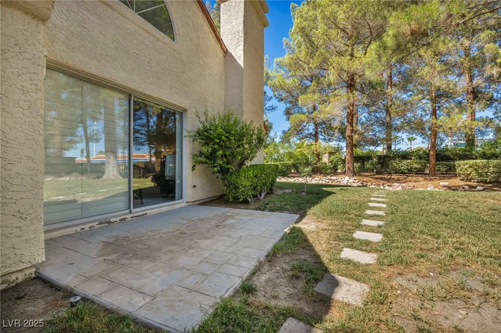 6954 Emerald Springs, Las Vegas, NV 89113