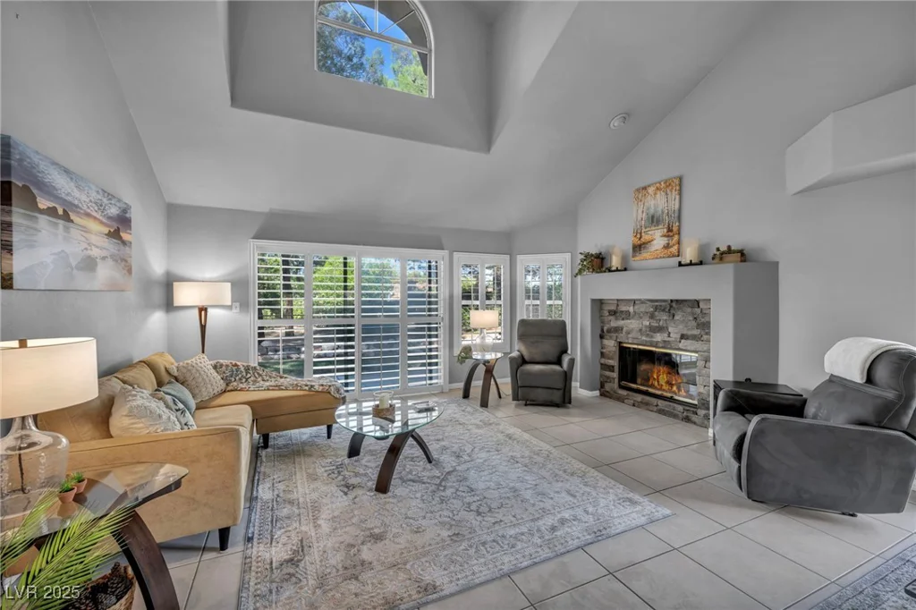 6954 Emerald Springs, Las Vegas, NV 89113