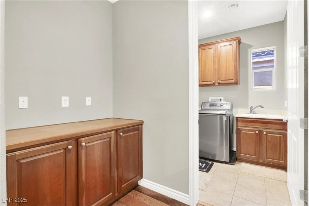 3916 Carol Bailey, North Las Vegas, NV 89081