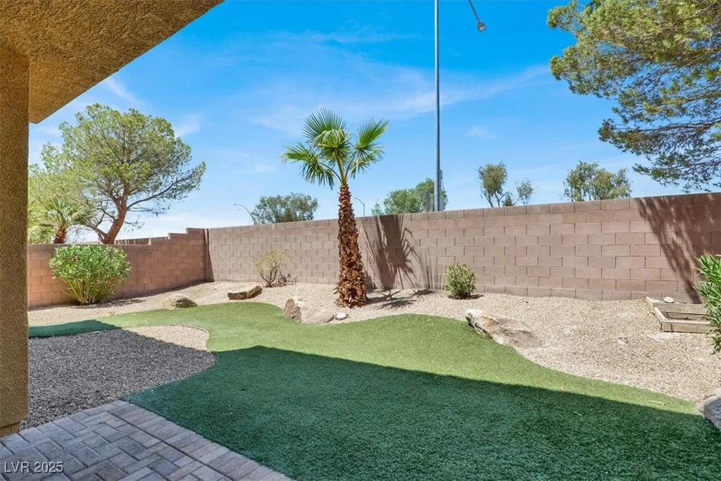 3916 Carol Bailey, North Las Vegas, NV 89081
