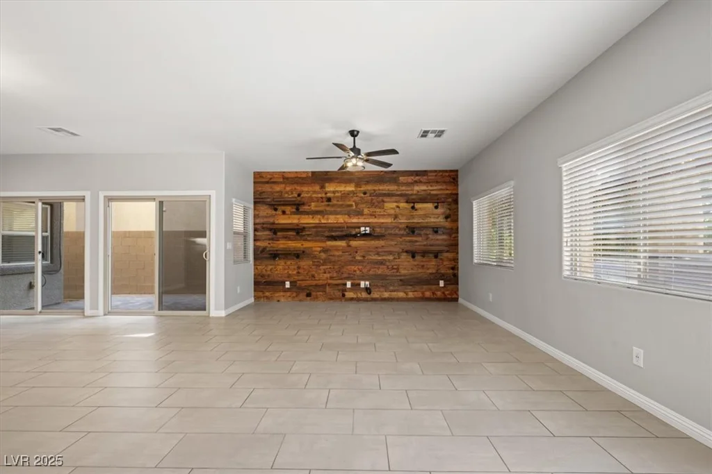 9143 Irish Elk, Las Vegas, NV 89149