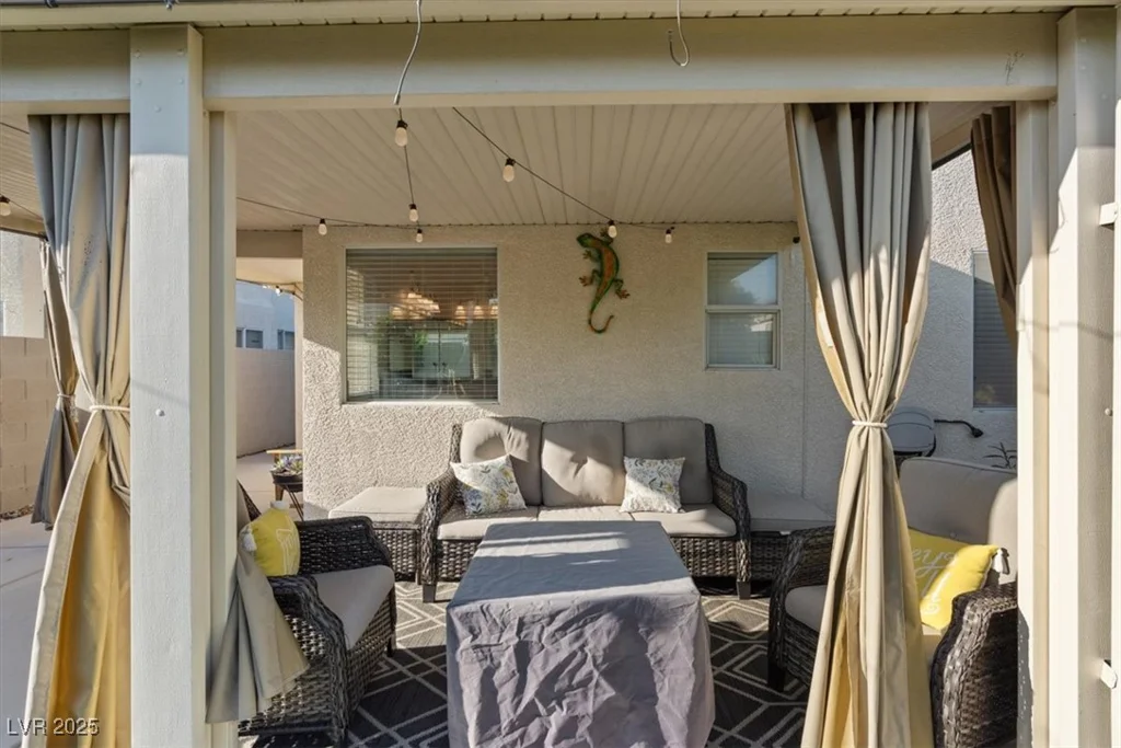 8840 Ackerman, Las Vegas, NV 89143