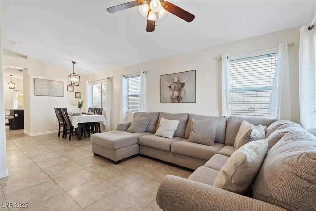 8840 Ackerman, Las Vegas, NV 89143