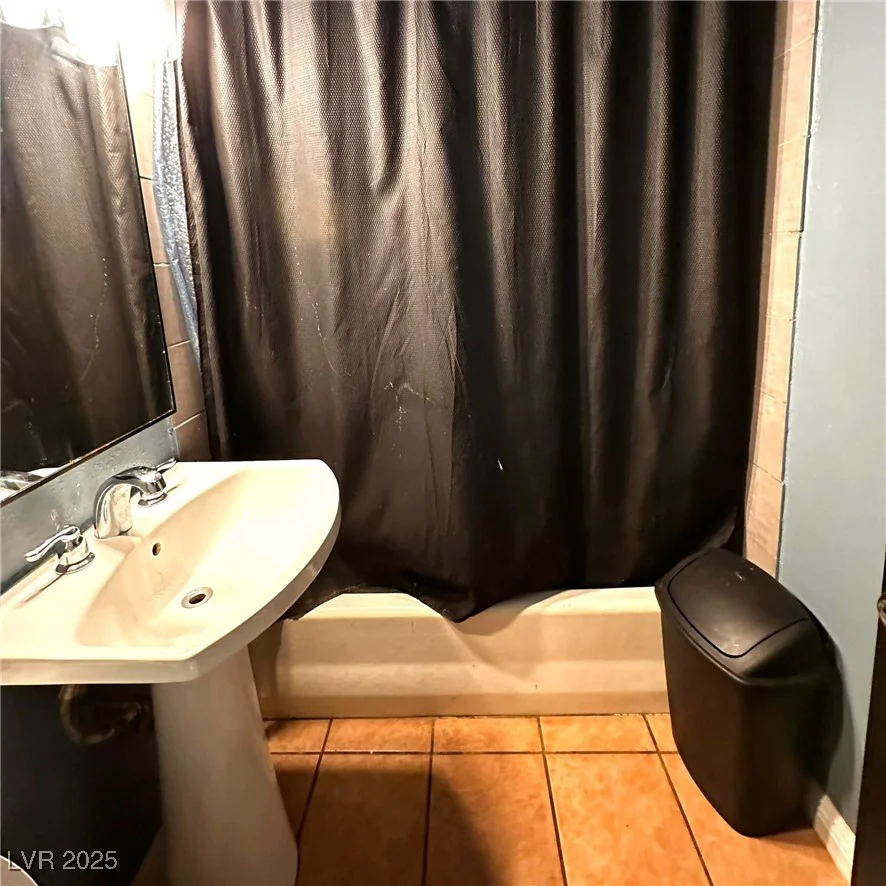 2709 Carroll, North Las Vegas, NV 89030