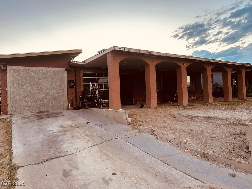 2709 Carroll, North Las Vegas, NV 89030