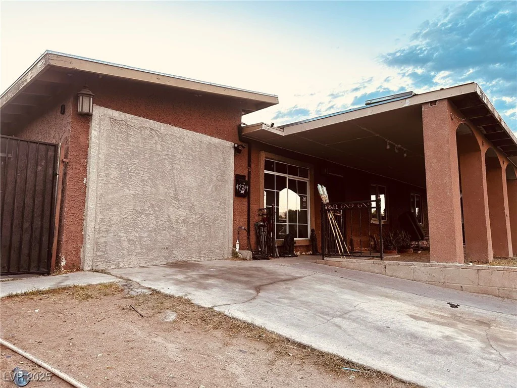 2709 Carroll, North Las Vegas, NV 89030