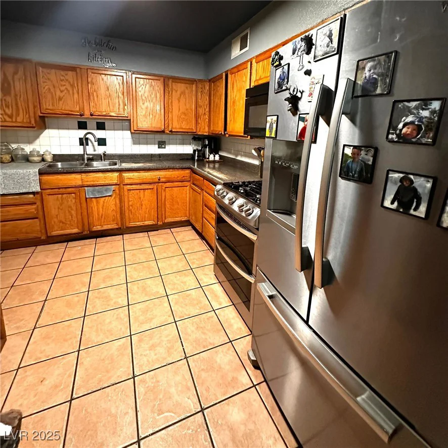 2709 Carroll, North Las Vegas, NV 89030