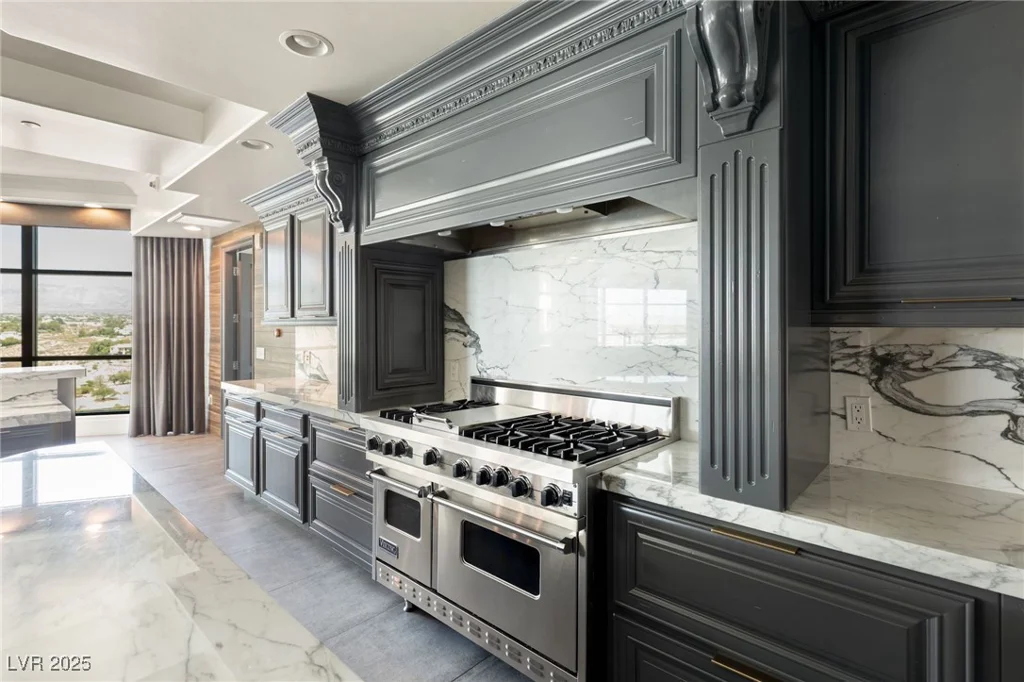 9101 Alta, Las Vegas, NV 89145