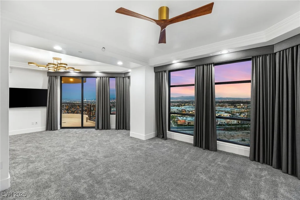 9101 Alta, Las Vegas, NV 89145