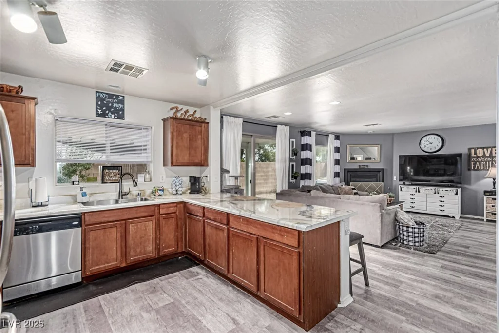8910 Marmo, Las Vegas, NV 89148