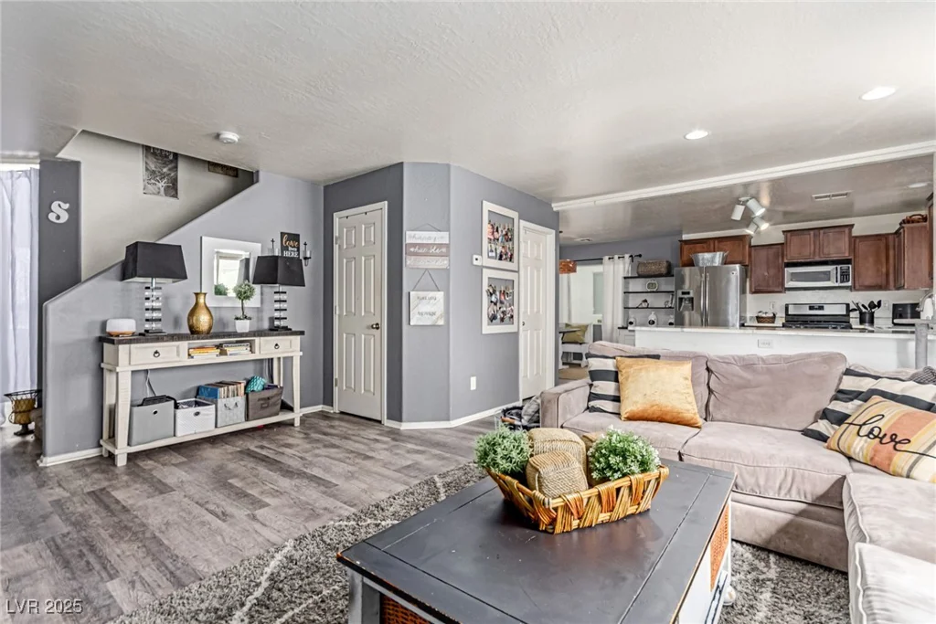 8910 Marmo, Las Vegas, NV 89148