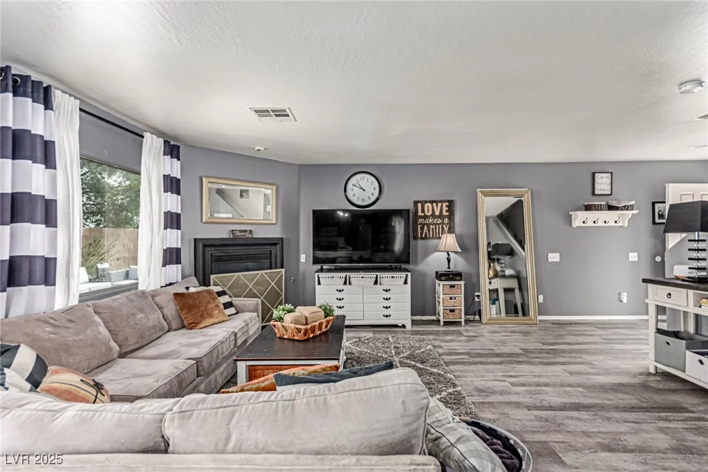 8910 Marmo, Las Vegas, NV 89148