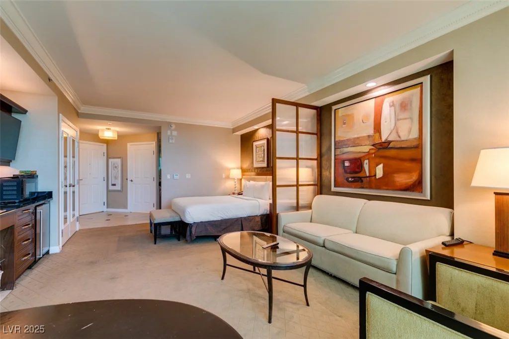 125 HARMON, Las Vegas, NV 89109