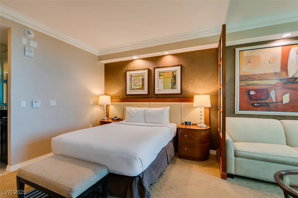 125 HARMON, Las Vegas, NV 89109