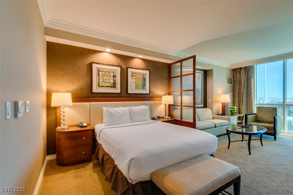 125 HARMON, Las Vegas, NV 89109