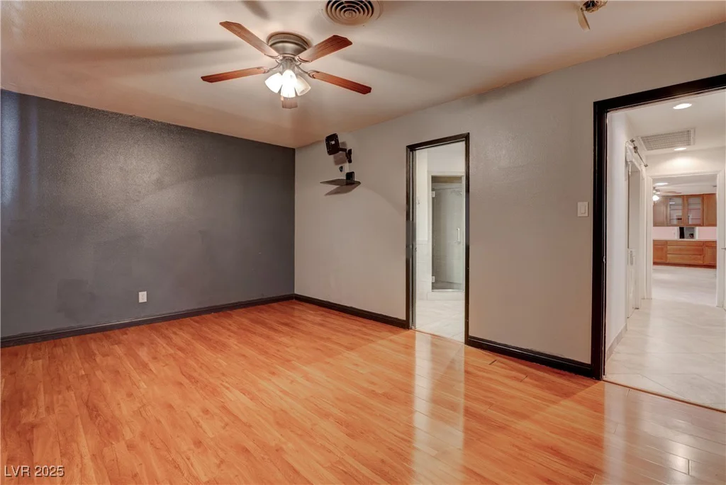 125 Rancho Vista, Las Vegas, NV 89106